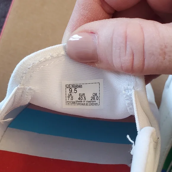 NWT PRIDE VANS - Picture 2 of 5